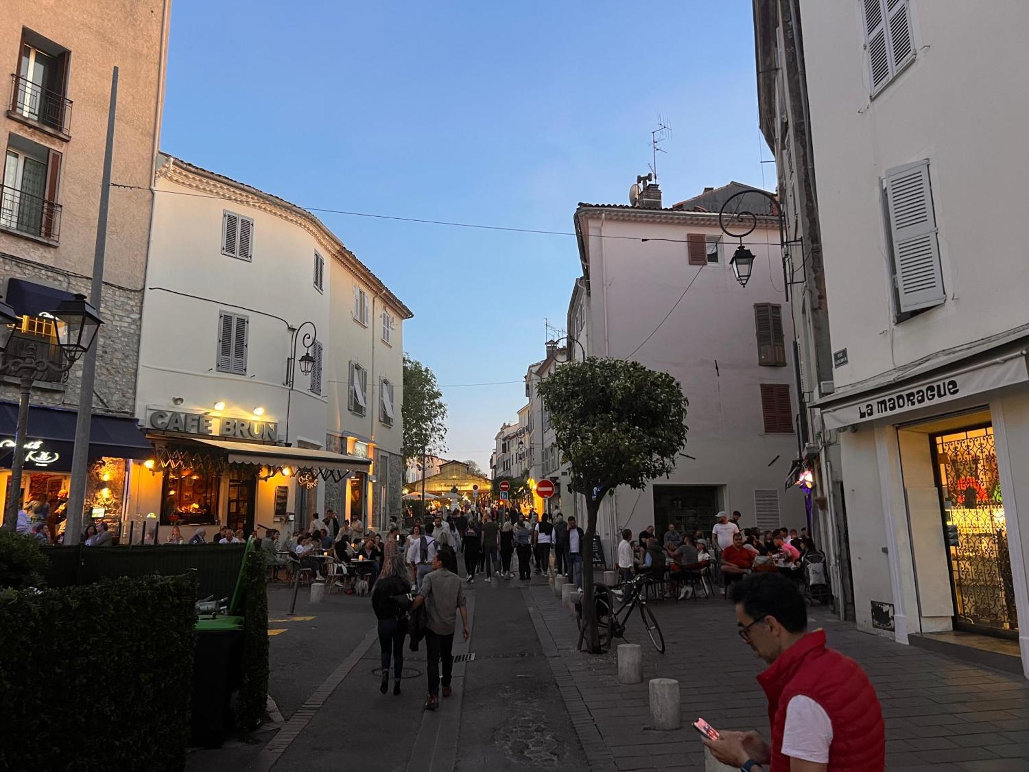 Location Cote D Azur Hotell Antibes Exteriör bild